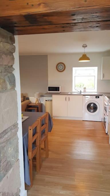 Cosy 2 Bedroom Croft Cottage With Beautiful Views North Kessock Exteriör bild