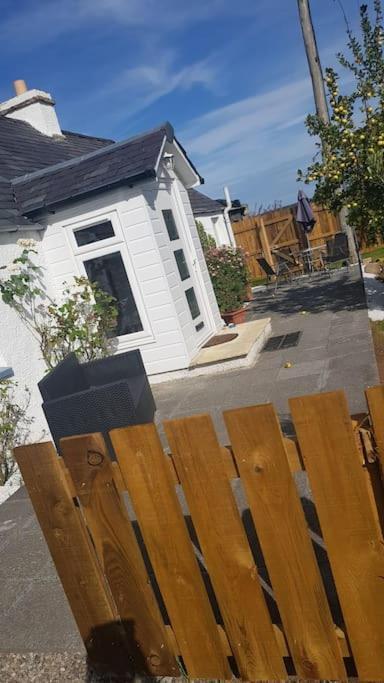 Cosy 2 Bedroom Croft Cottage With Beautiful Views North Kessock Exteriör bild